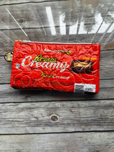 Load image into Gallery viewer, Reese&#39;s Peanut Butter Clutch bag
